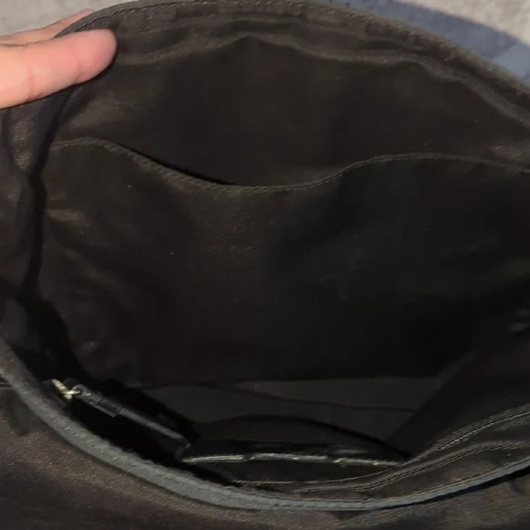 Coach Black Messenger Bag with Adjustable Strap - Picture 13 of 15